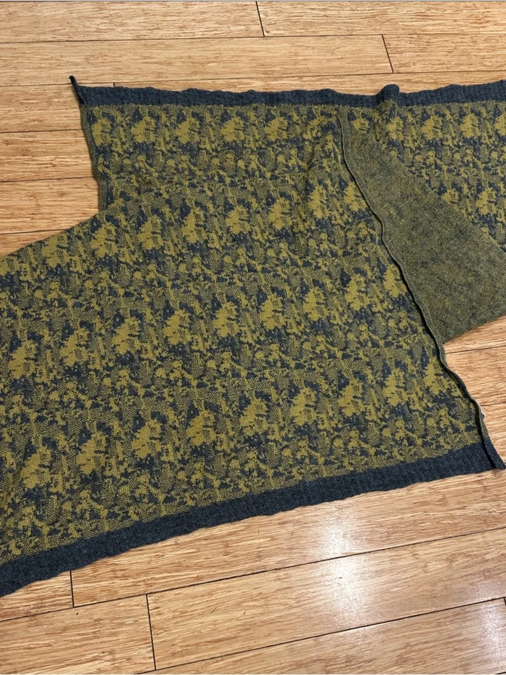 Crate&Barrel Fine-Gauge Baby Alpaca Jacquard Knit Throw Blanket 64”x34”